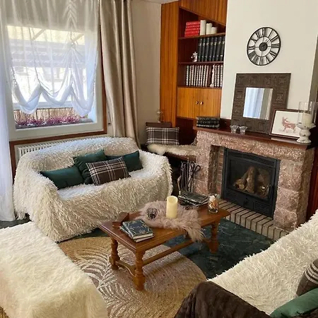 Casa O Xalet A Pie Del Funicamp -