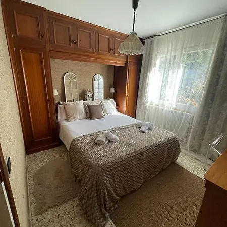 Casa O Xalet A Pie Del Funicamp - Villa